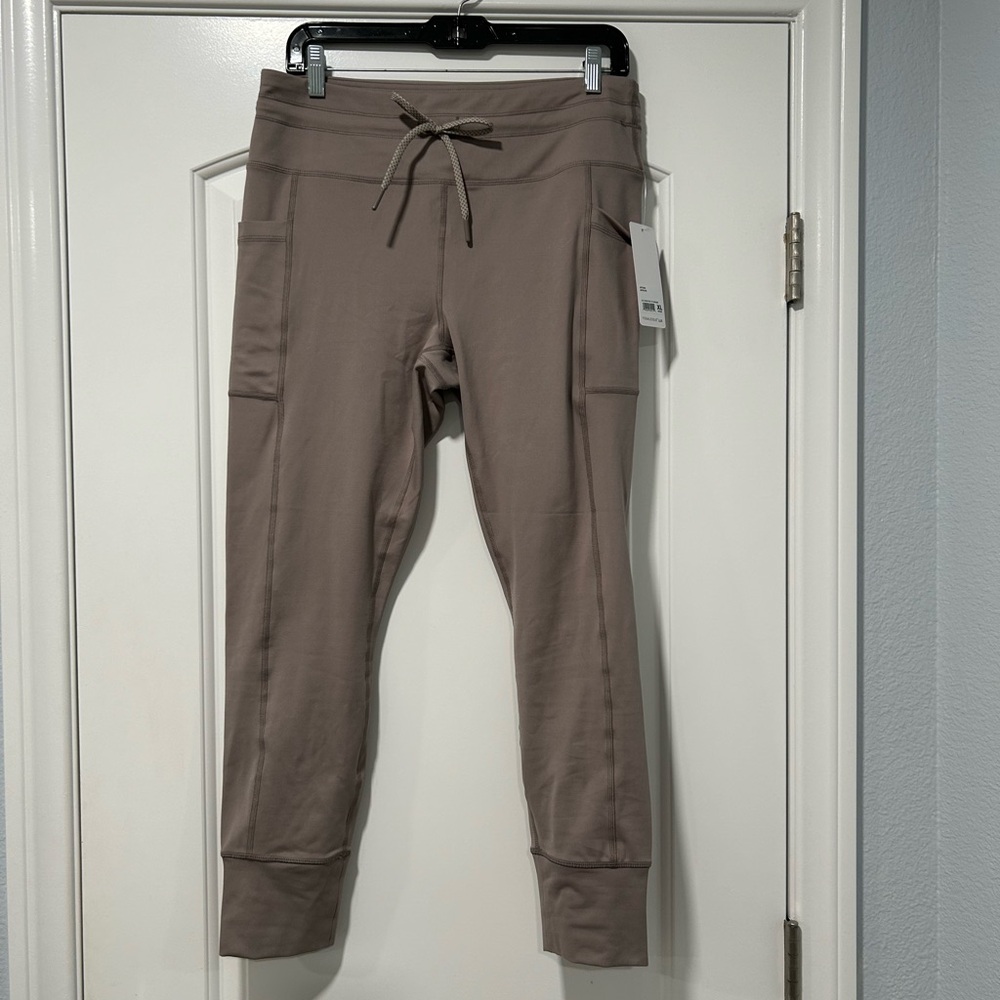 NWT Yogalicious Prestige Lux 7/8 jogger XL in Satellite